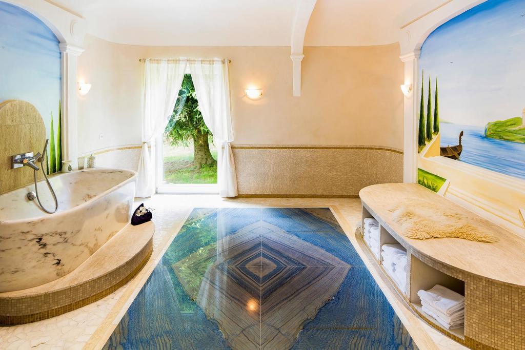 "Gutshof Lilienfein" - Medical Resort & Herbal Spa Im Suedschwarzwald Wieden Dış mekan fotoğraf