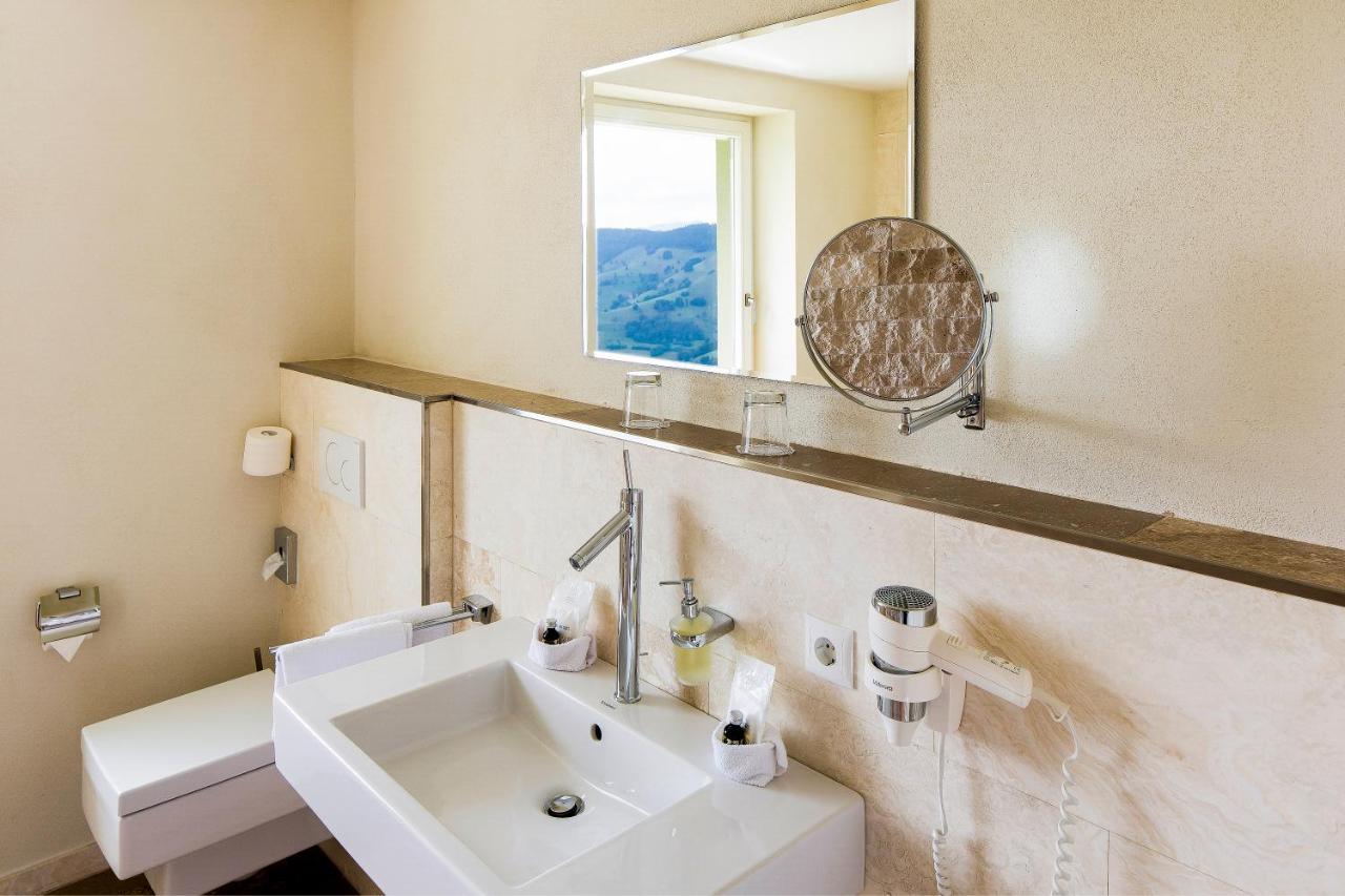 "Gutshof Lilienfein" - Medical Resort & Herbal Spa Im Suedschwarzwald Wieden Dış mekan fotoğraf